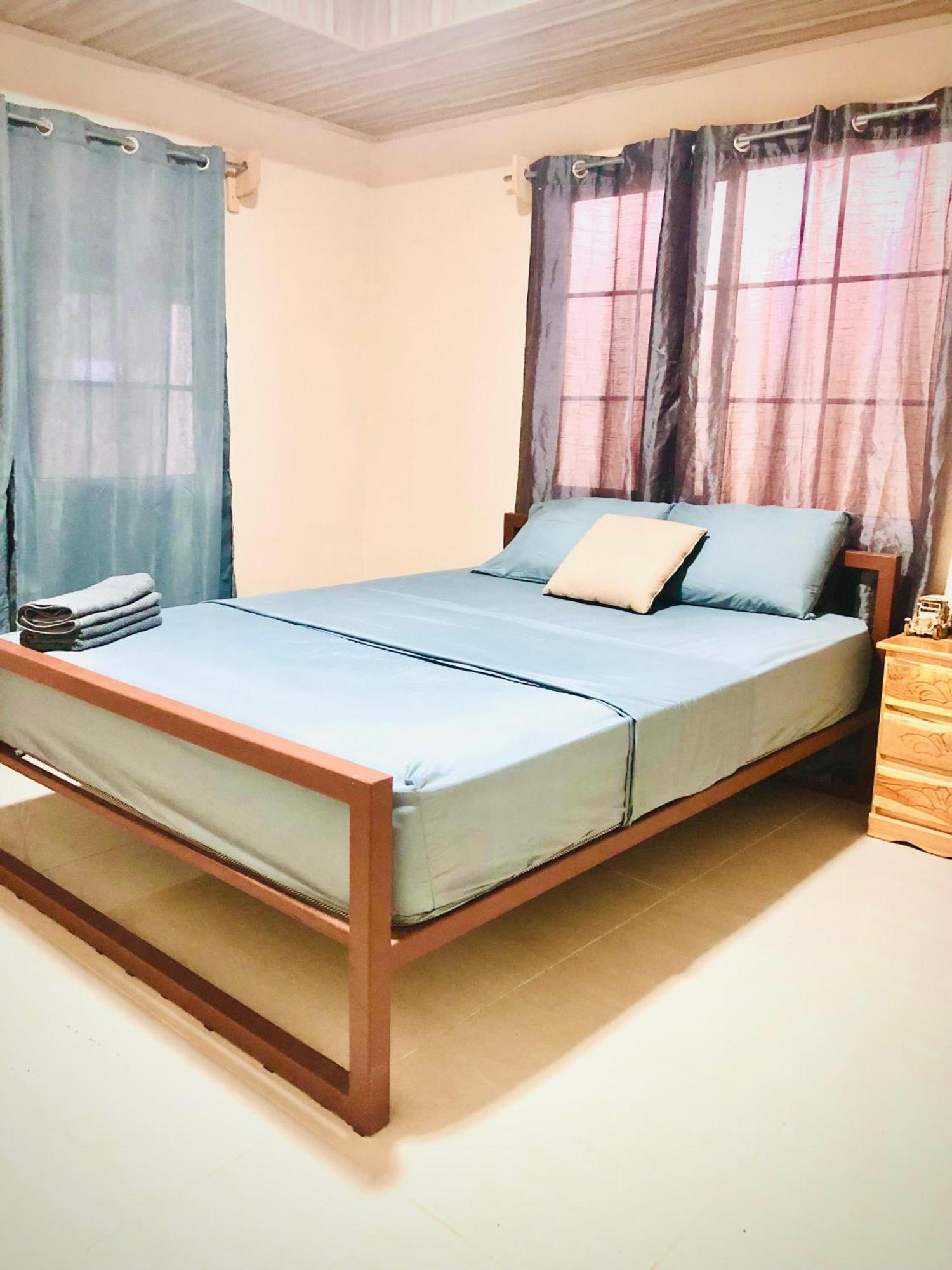 Isabella Hostel And Pool Alto Boquete Екстер'єр фото