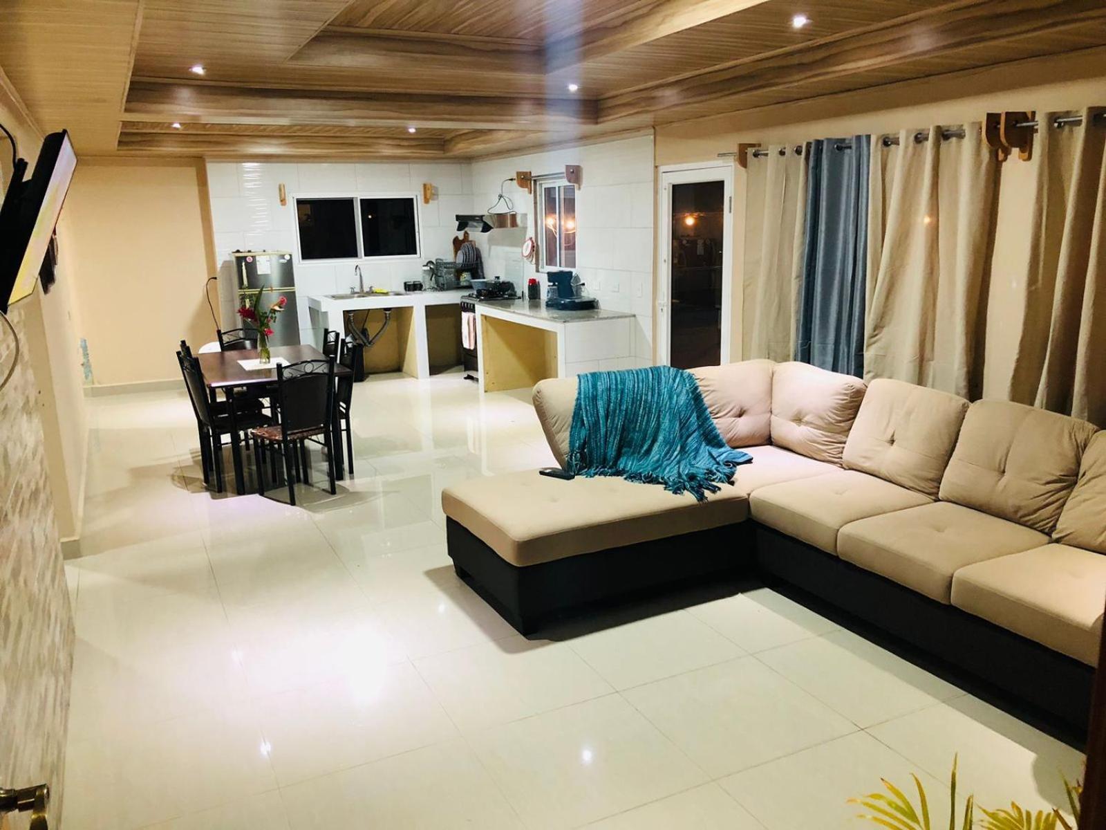 Isabella Hostel And Pool Alto Boquete Екстер'єр фото