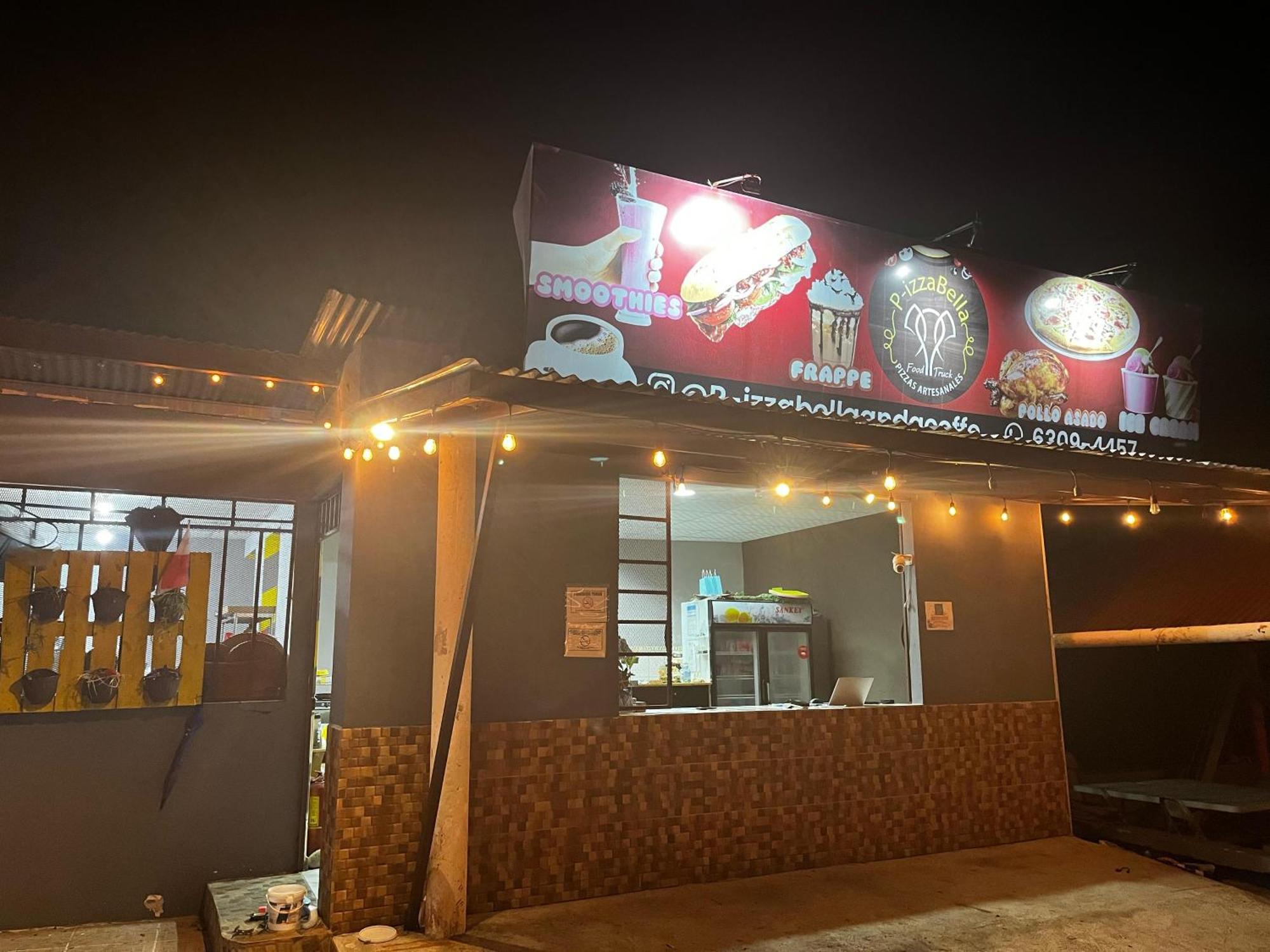 Isabella Hostel And Pool Alto Boquete Екстер'єр фото