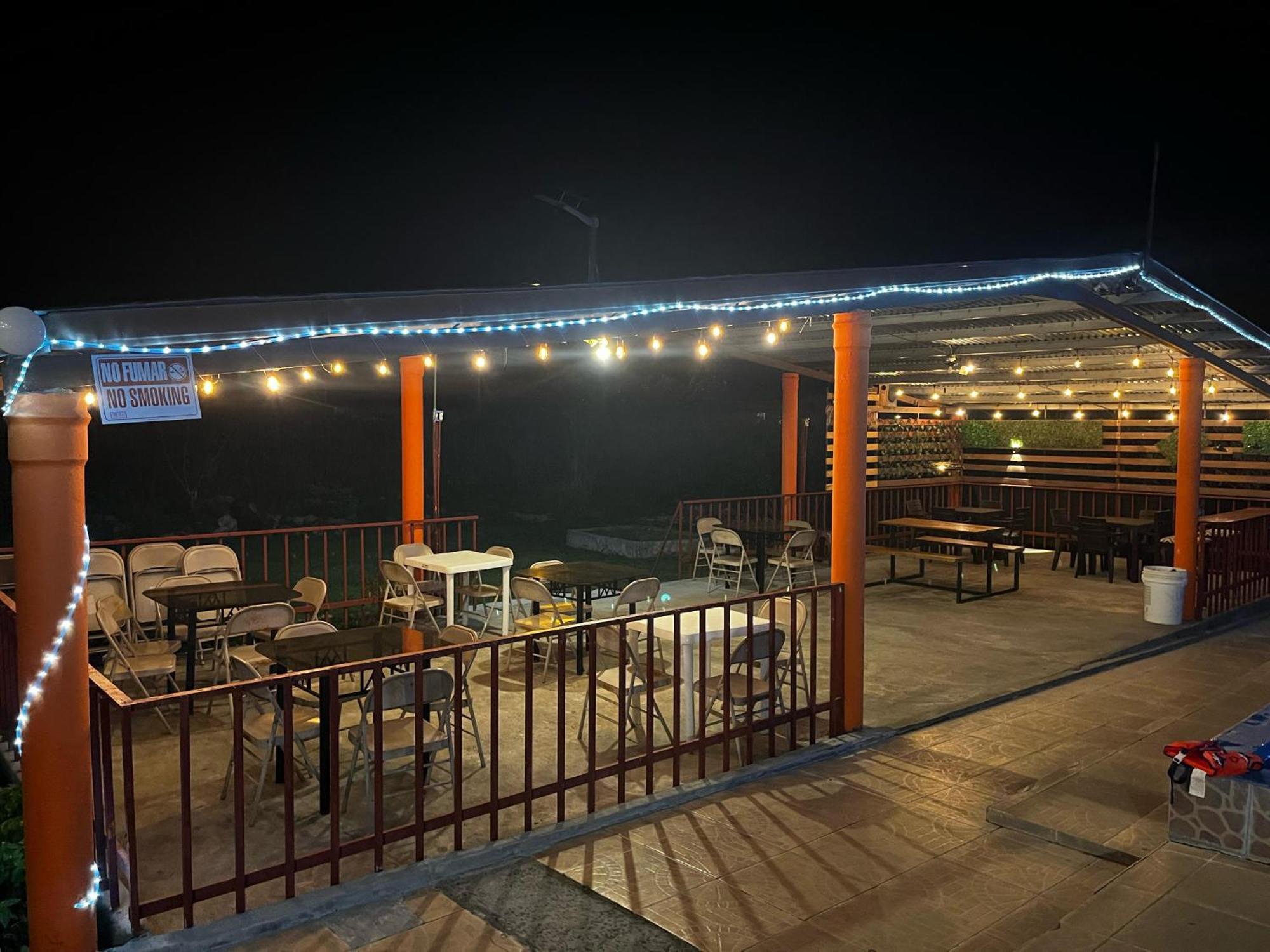 Isabella Hostel And Pool Alto Boquete Екстер'єр фото